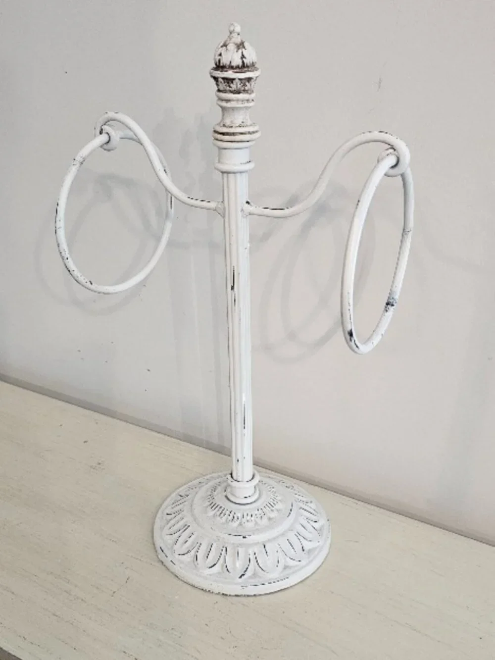 Hand Towel Holder Rack Ring Shabby Chic Distressed Weathered Cottage Bath